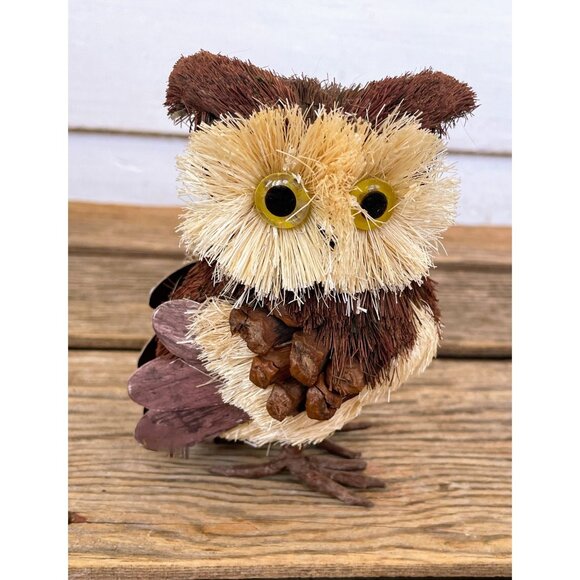 Vintage 1970s Retro Owl Straw Pinecone Glass eyes Boho - Picture 6 of 6